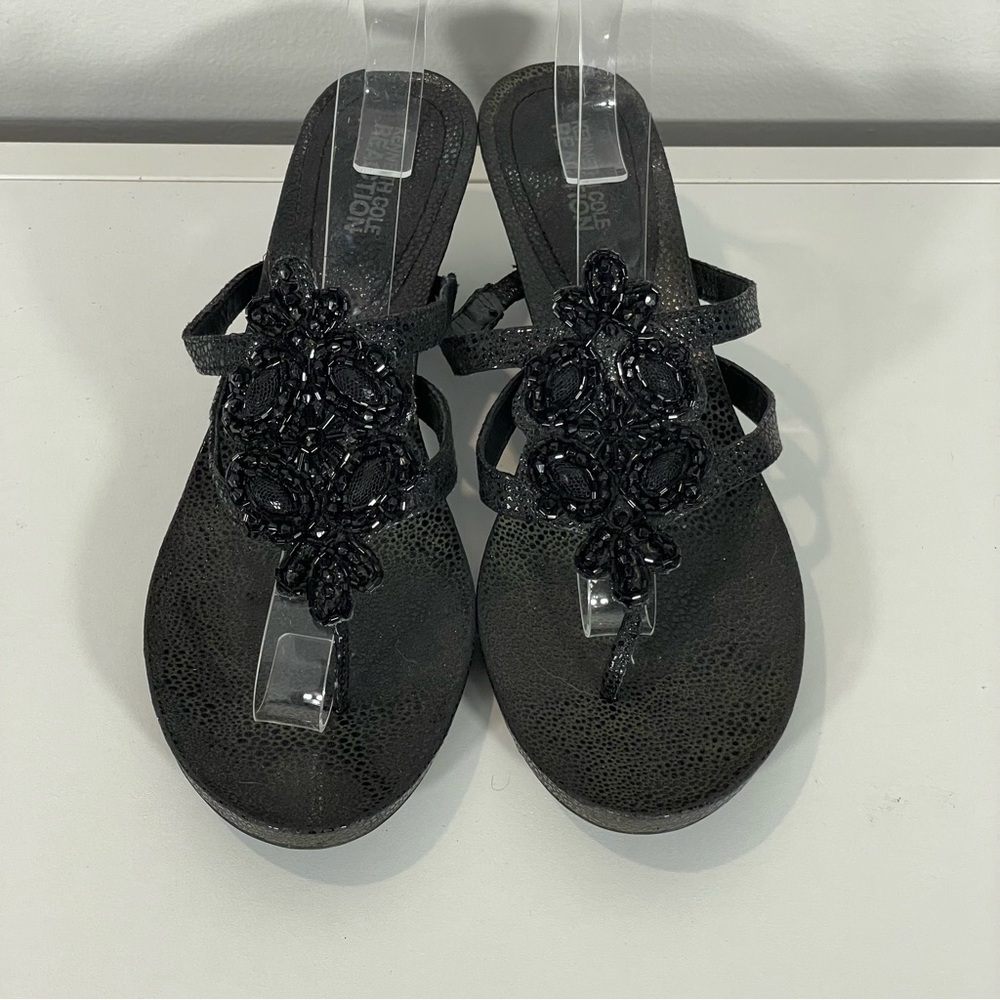 Kenneth Cole Reaction Black Metallic Fabric Thong Beaded Wedge Heel Sandal Sz 9